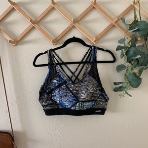 Sports bra